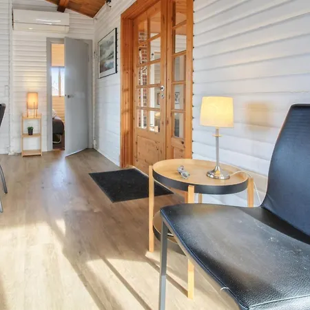 Hendrine - 500m From The Sea By Interhome